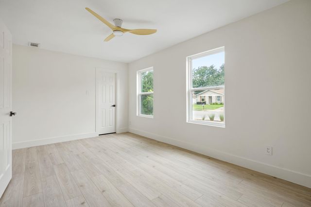 6509 Starstreak DR, Austin, TX 78745