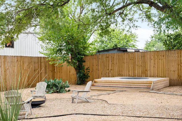 6509 Starstreak DR, Austin, TX 78745