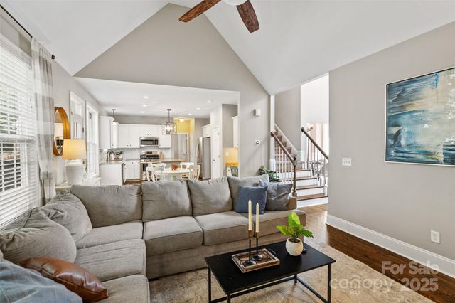 1636 Beacon Hill Court, Rock Hill, SC 29730