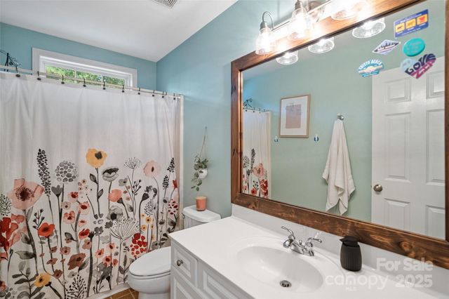 1636 Beacon Hill Court, Rock Hill, SC 29730