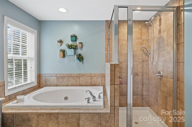 1636 Beacon Hill Court, Rock Hill, SC 29730