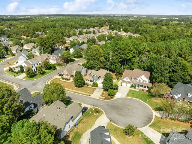 1636 Beacon Hill Court, Rock Hill, SC 29730