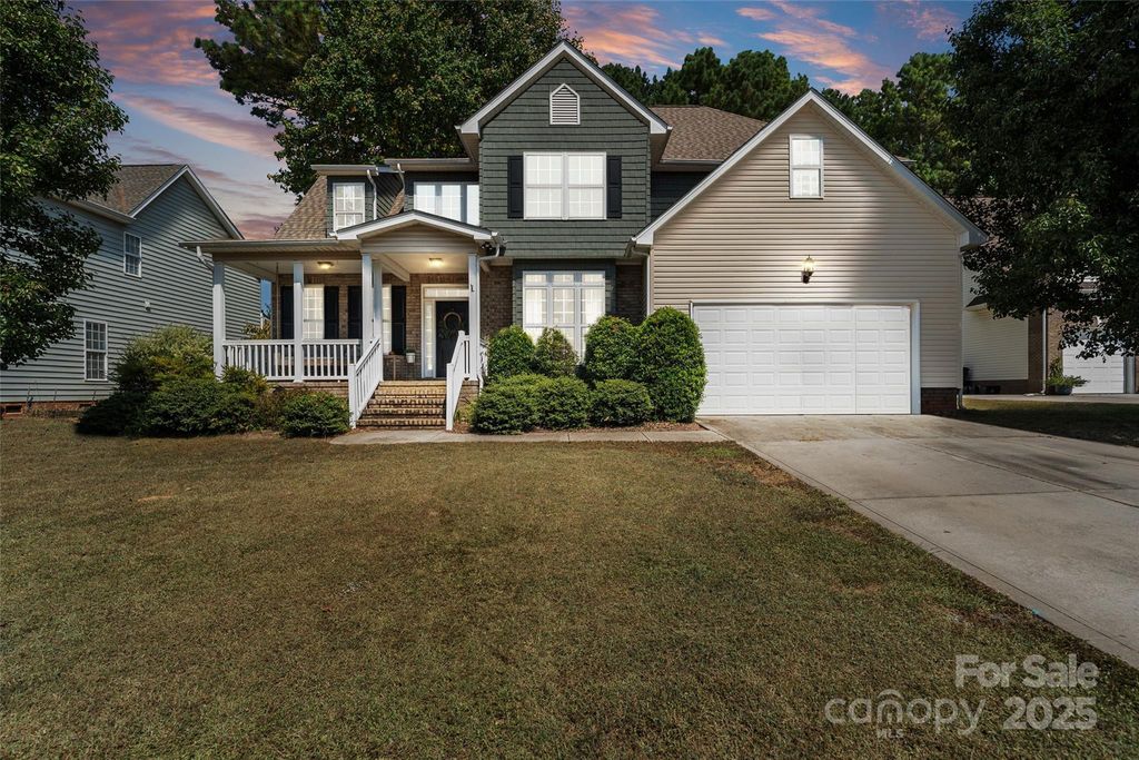 1636 Beacon Hill Court, Rock Hill, SC 29730