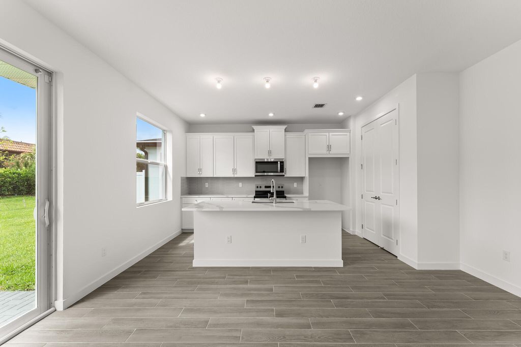 7284 CLAUDELLE Street, Lake Worth, FL 33467