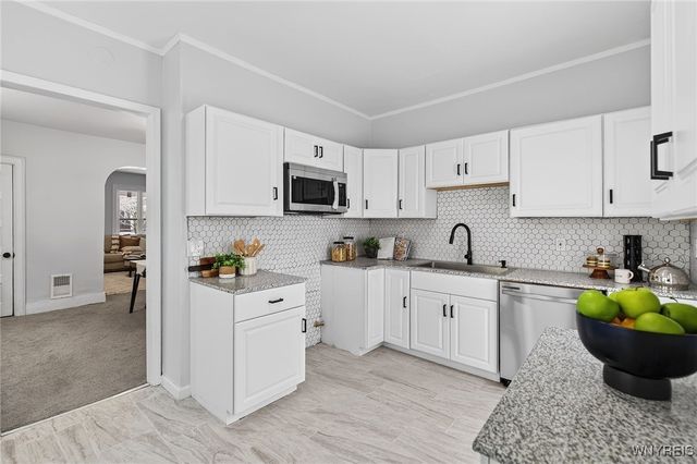 66 Woodside Avenue, Buffalo, NY 14220