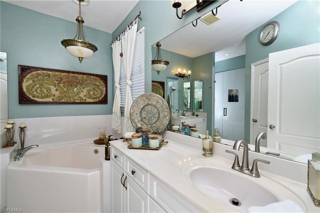 2261 Granby DR, Lehigh Acres, FL 33973