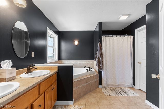 111 Holly Ann, Wheeling, WV 26003