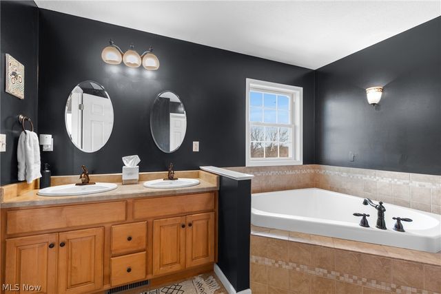 111 Holly Ann, Wheeling, WV 26003