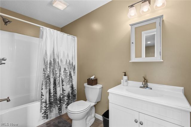 111 Holly Ann, Wheeling, WV 26003