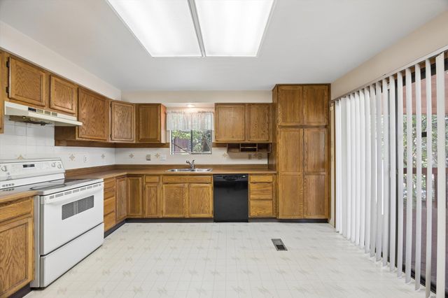 8311 N Standard St, Spokane, WA 99208