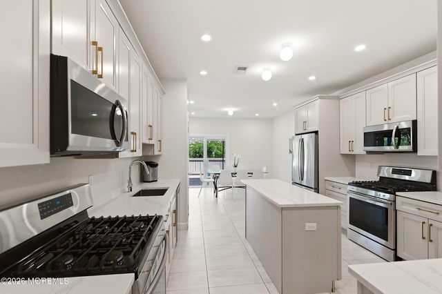 123 N Zinfandel Road, Lakewood, NJ 08701