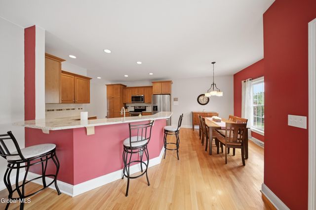 29 Heritage Court, Cohoes, NY 12047