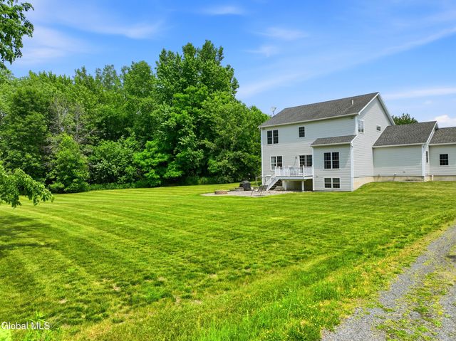 29 Heritage Court, Cohoes, NY 12047