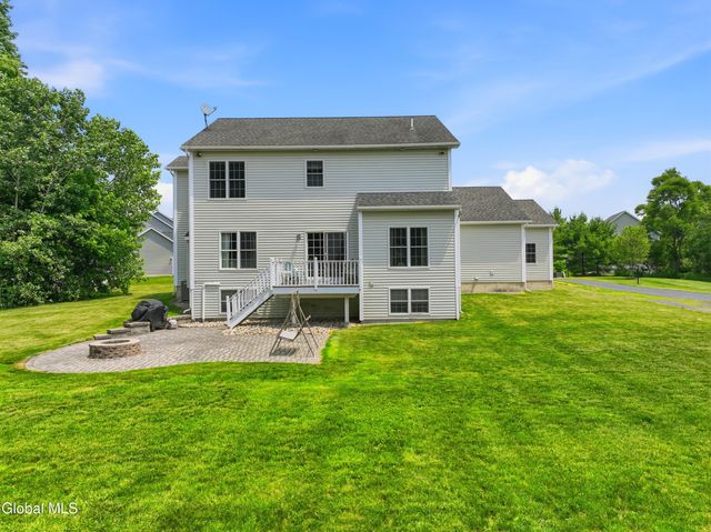 29 Heritage Court, Cohoes, NY 12047