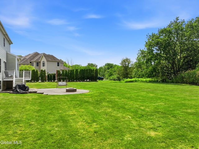 29 Heritage Court, Cohoes, NY 12047
