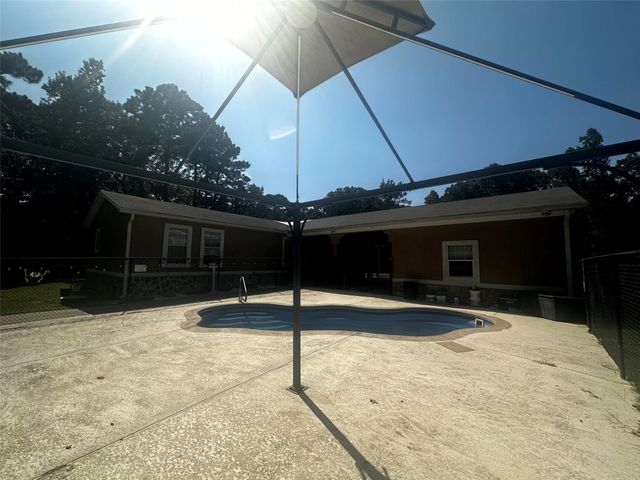 629 Hidden Oaks Drive, Point Blank, TX 77364