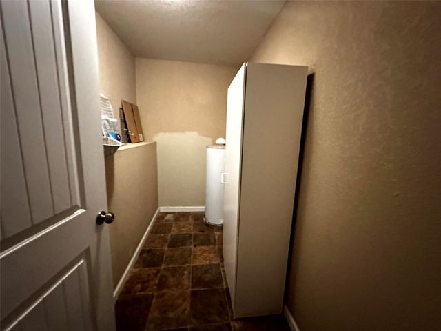 629 Hidden Oaks Drive, Point Blank, TX 77364