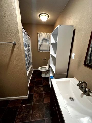 629 Hidden Oaks Drive, Point Blank, TX 77364