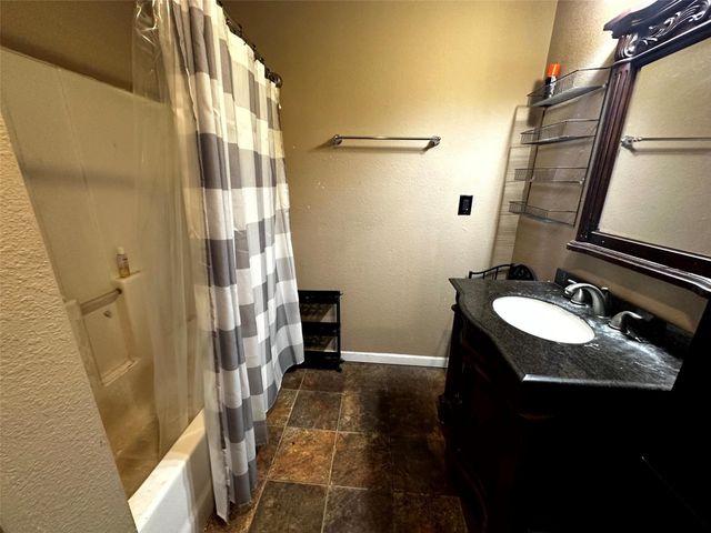 629 Hidden Oaks Drive, Point Blank, TX 77364