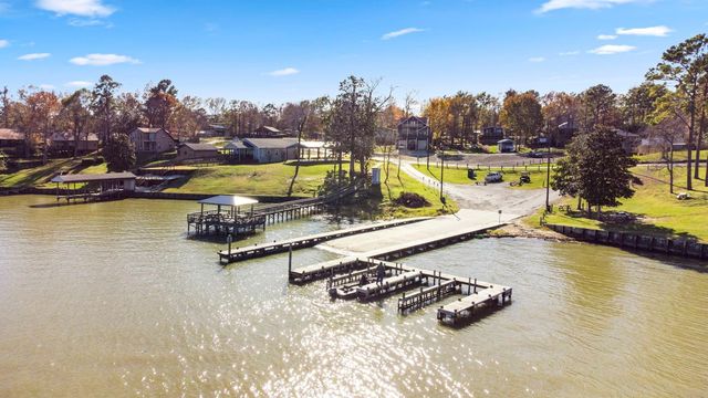 629 Hidden Oaks Drive, Point Blank, TX 77364