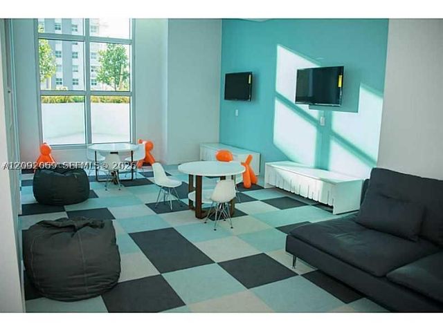 1100 S Miami Ave 3705, Miami, FL 33130