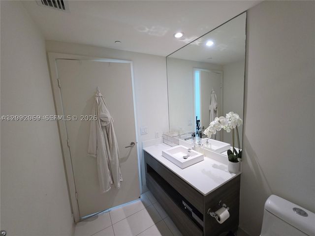 1100 S Miami Ave 3705, Miami, FL 33130