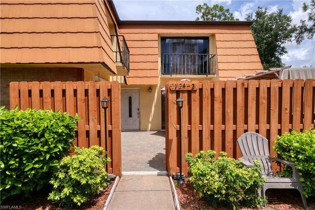1724 Park Meadows DR 2, Fort Myers, FL 33907