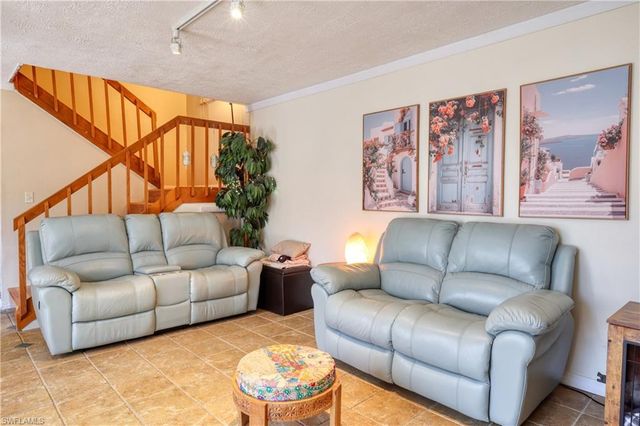 1724 Park Meadows DR 2, Fort Myers, FL 33907