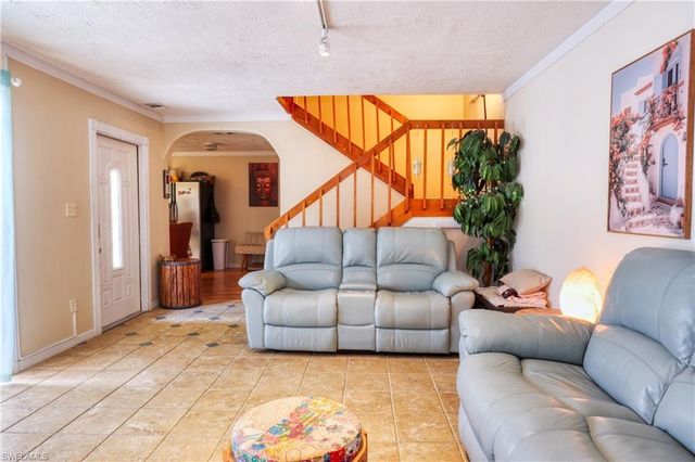 1724 Park Meadows DR 2, Fort Myers, FL 33907