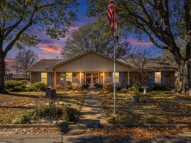 1115 36th Street NE, Paris, TX 75462