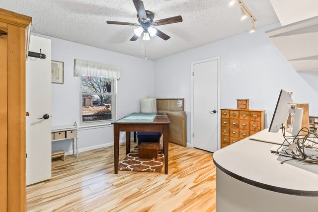 1115 36th Street NE, Paris, TX 75462