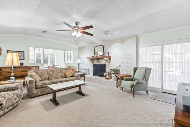 1115 36th Street NE, Paris, TX 75462