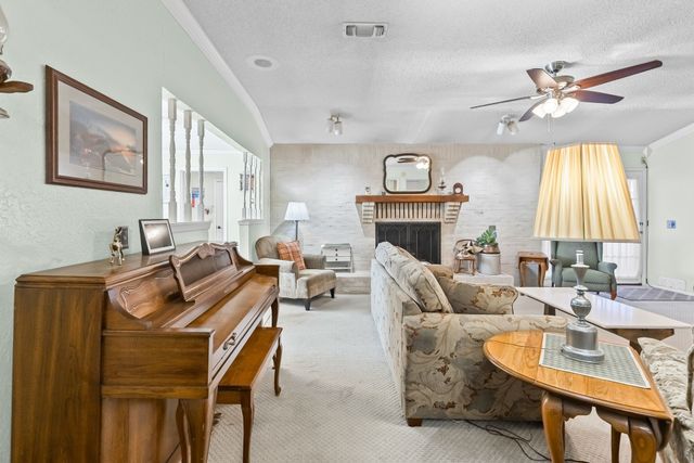 1115 36th Street NE, Paris, TX 75462