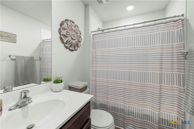 336 Jacquard Court, Troy, TX 76579