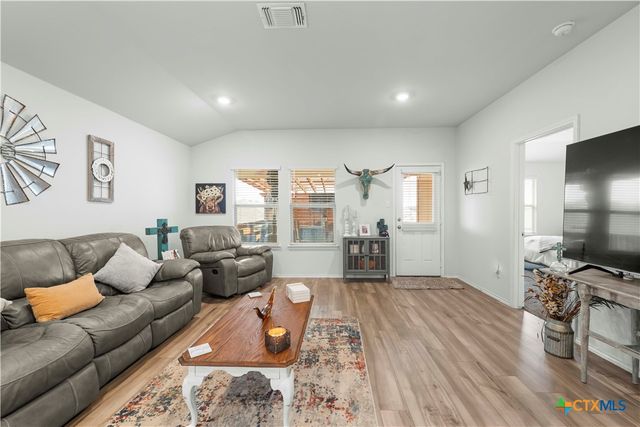 336 Jacquard Court, Troy, TX 76579