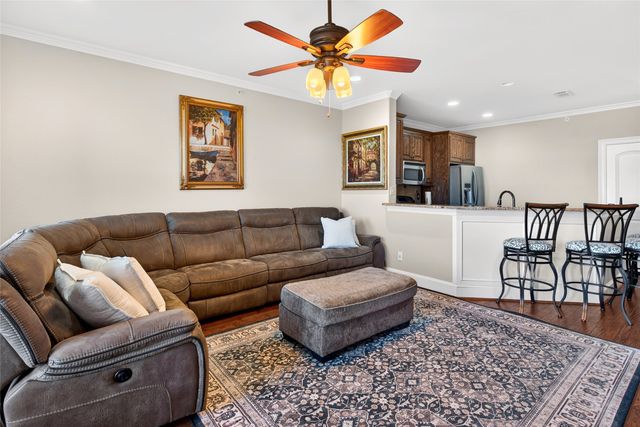 500 Waters Edge Drive 235, Lake Dallas, TX 75065