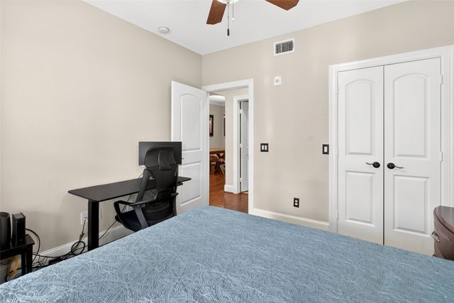 500 Waters Edge Drive 235, Lake Dallas, TX 75065