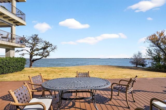 500 Waters Edge Drive 235, Lake Dallas, TX 75065