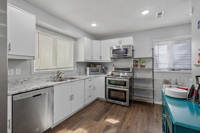 884 Westminster Street, Saint Paul, MN 55130