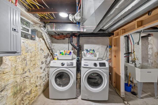 884 Westminster Street, Saint Paul, MN 55130