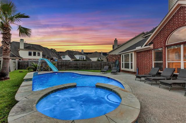 16015 Maycrest Court, Tomball, TX 77377