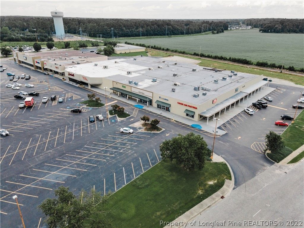 4329 Fayetteville Road E, Lumberton, NC 28358