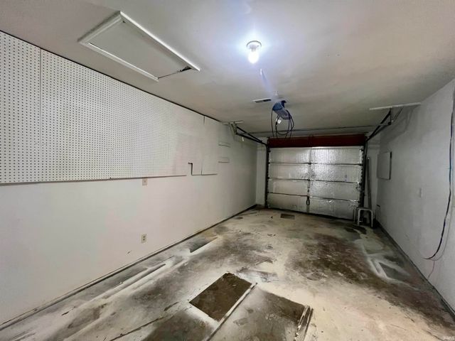 311 Maxine Drive, Garrett, IN 46738