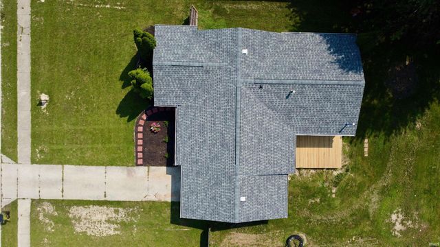 311 Maxine Drive, Garrett, IN 46738