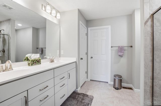 11911 Abbeytown Drive, Colerain Twp, OH 45251