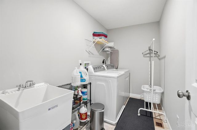 11911 Abbeytown Drive, Colerain Twp, OH 45251