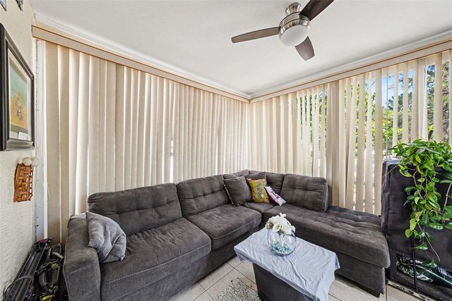 803 HIGH POINT COURT, Tarpon Springs, FL 34689