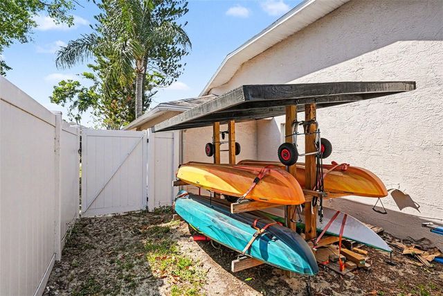 803 HIGH POINT COURT, Tarpon Springs, FL 34689