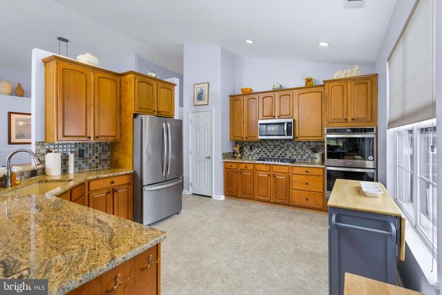 10 MINUTEMAN CIRCLE, Allentown, NJ 08501