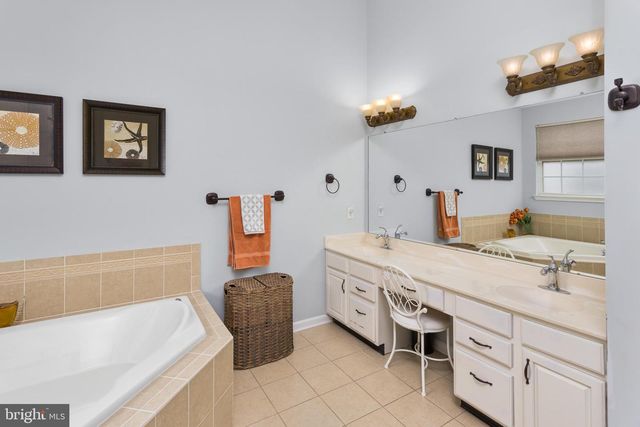 10 MINUTEMAN CIRCLE, Allentown, NJ 08501